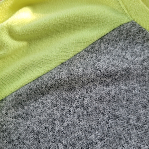 SO women's top - Picture 3 of 4